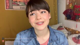 mushroomgirl sultry whore naughty with a vibrator