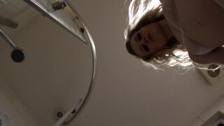 michellemoist hot chick twirls big booty