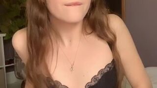 Porcelaingoirl great figure