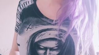 Octokuro Onlyfans slutty female gently pulls pussy