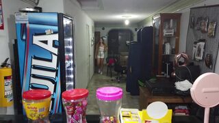 Sara_Blonde Black haired curva