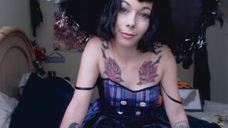 DamnedestCreature manyvids Naughty kurva