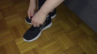 Sinfulsnowbunny skillful slut jerks off