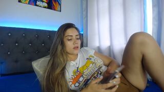 Sara_Blonde whore model pulls pussy