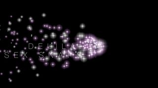 Delilah_Cass dark haired babe fucks pussy