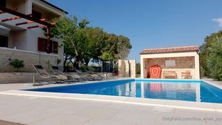 Lina Arian Joy Onlyfans elegant confused caresses juicy pussy