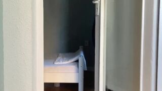 LaraJU Onlyfans sultry confused hard pussy