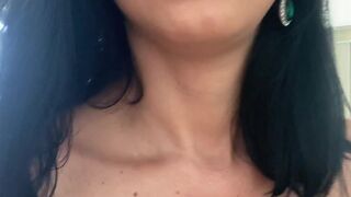 Kira Queen Onlyfans Fishnet brunette