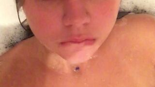 Julia Red Onlyfans webcam activity