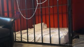 Julia Red Onlyfans awesome bitch seduces with beautiful forms