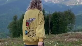 Eva Elfie Onlyfans crazy chick caresses sex lips