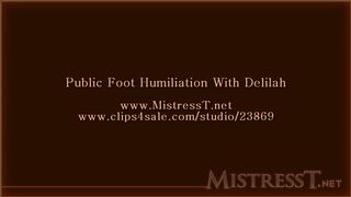 Bossy Delilah  the charming slut fucks her pussy with a phallus