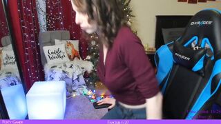 foxy_gamer blonde takes off her stockings and daubs