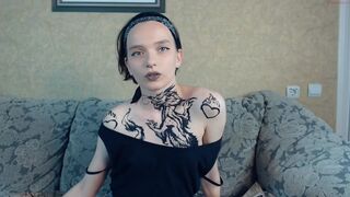 darsy_x A young brunette after oral pleasures gets fucked in the ass