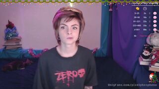 pixelphosphene Adorable wench