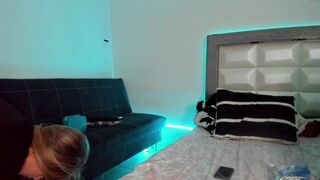 pinkbeautifully beautiful  cam girl  plays with sex toy
