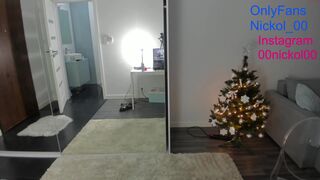 nickolll sexually jerking pussy