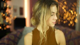 melodymate Charming brunette