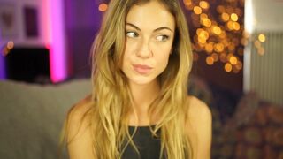 melodymate breathtaking babe planting in a dildo