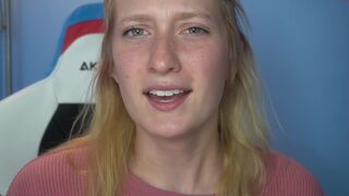 laylas_universe fucks with her monthly