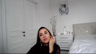 loving_kristina hot lady squeezes tits in the kitchen