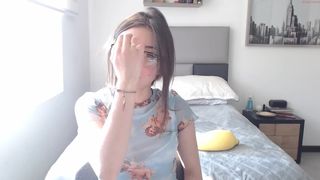 angelaagh teen pussy jerking off