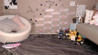 aubrilee appetizing model fucks herself with a phallus