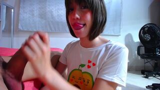 justin_n_berry hot bitch caresses shaved cunt