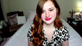 allysonbettie cute girls fuck with a bottle