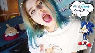 xxx_crazy_fox graceful babe gently masturbates pussy