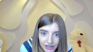 mila_minimal cute fucks herself