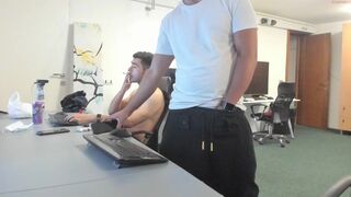 maxhunterx_ wonderful redhead sexy poses for the camera