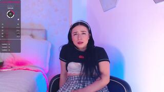 majogh lusty babe puts big tits