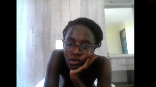 lillycamgirl Delicate