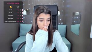 your_petite_dream naked bitch