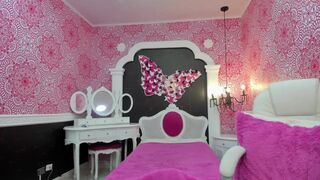 skinnykathleen busty blonde with tattoo fucks both holes