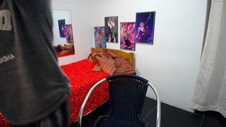 nathi_sex cute slut masturbates with a vibrator