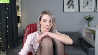 lola_bunny94 dildo