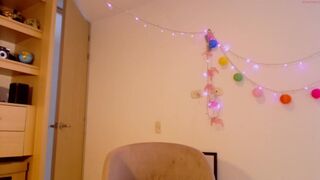 jessicaalvarez_ writes pen on boobs and ass