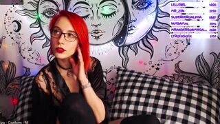 jessica_dh experienced trash cram hand in both their holes