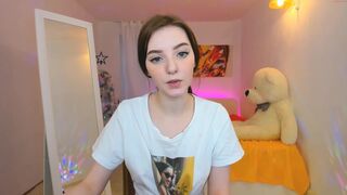 elisa_oliver skinny in stockings pulls pussy