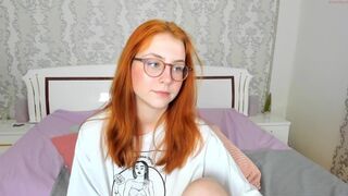 leona_golden toys in all holes