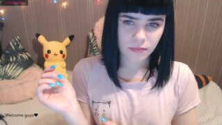 elizabeth__kiss likes to hammer in all holes