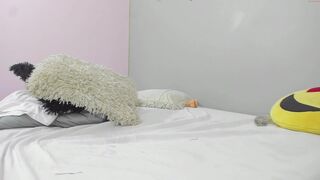 cute_littlebbw_ handjob with  dildo