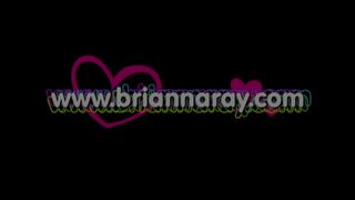 Brianna_Ray cute babe showing slut shapes