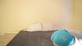 Kitty_Moon luxurious lady boldly hammering her ass