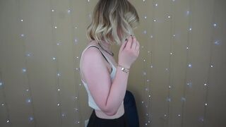 Mystie_Mae satisfied with sex toy