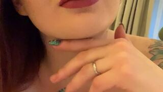 zaradurose onlyfans slut fucking pussy