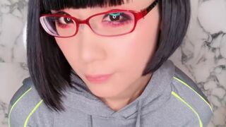 eri_kitami tender blonde squeezes boobs