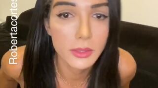 Roberta Cortes onlyfans graceful bitch masturbates pussy